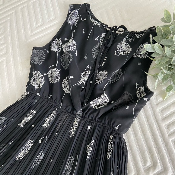 Madison Jules Dandelion Midi Dress - Picture 3 of 5